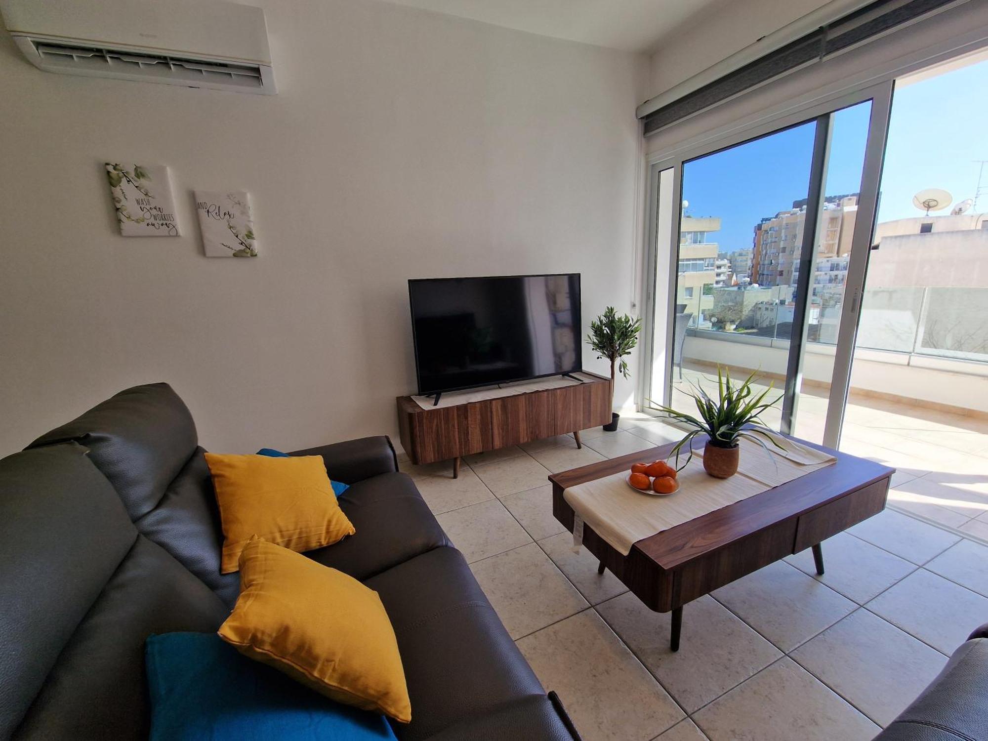 Tropical Paradise 200M From Finikoudes Beach Larnaca Ngoại thất bức ảnh