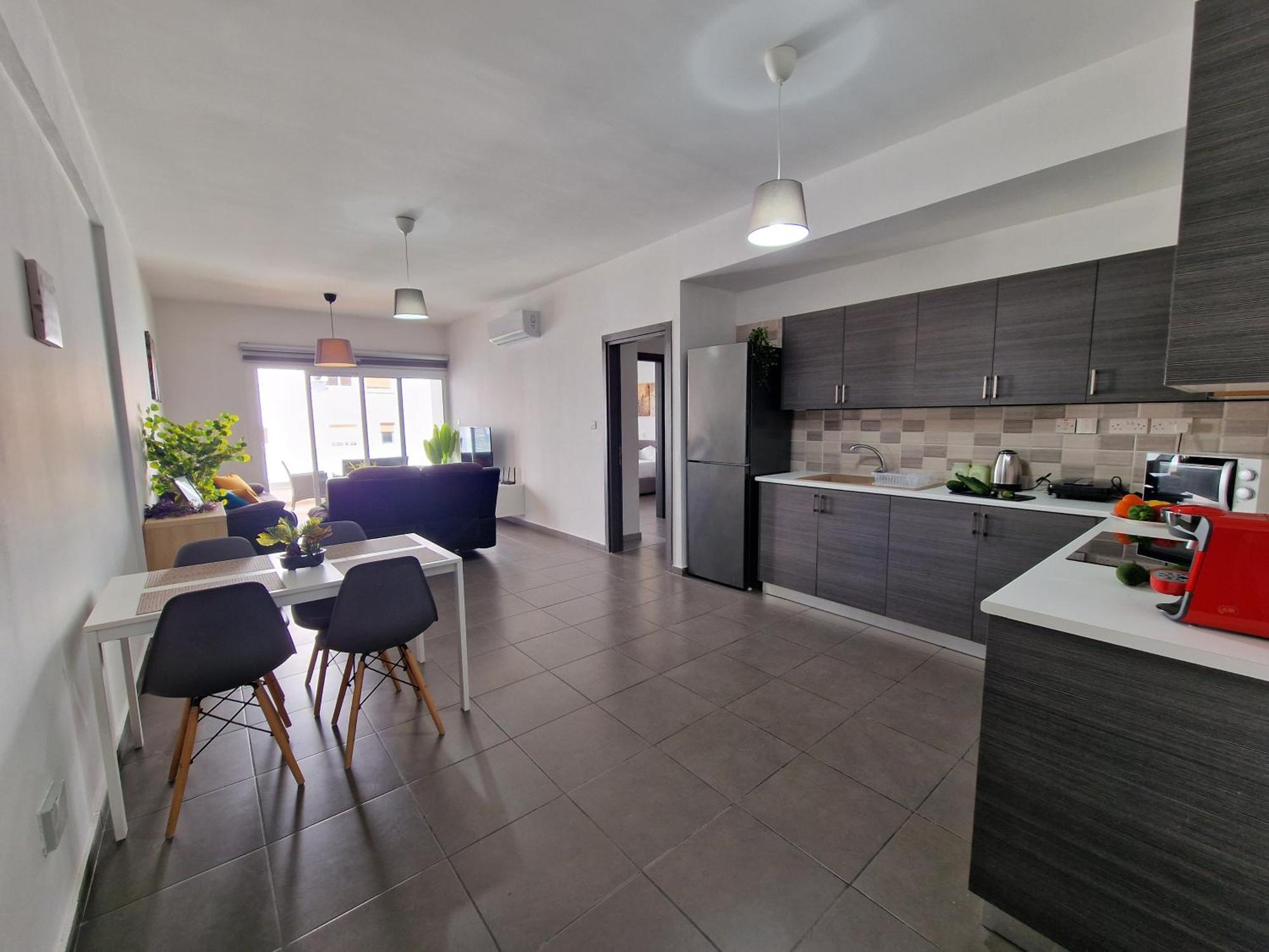 Tropical Paradise 200M From Finikoudes Beach Larnaca Ngoại thất bức ảnh