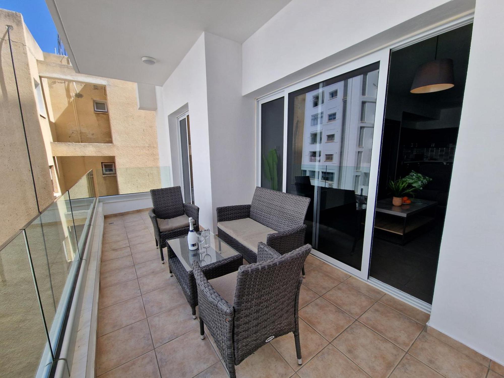 Tropical Paradise 200M From Finikoudes Beach Larnaca Ngoại thất bức ảnh