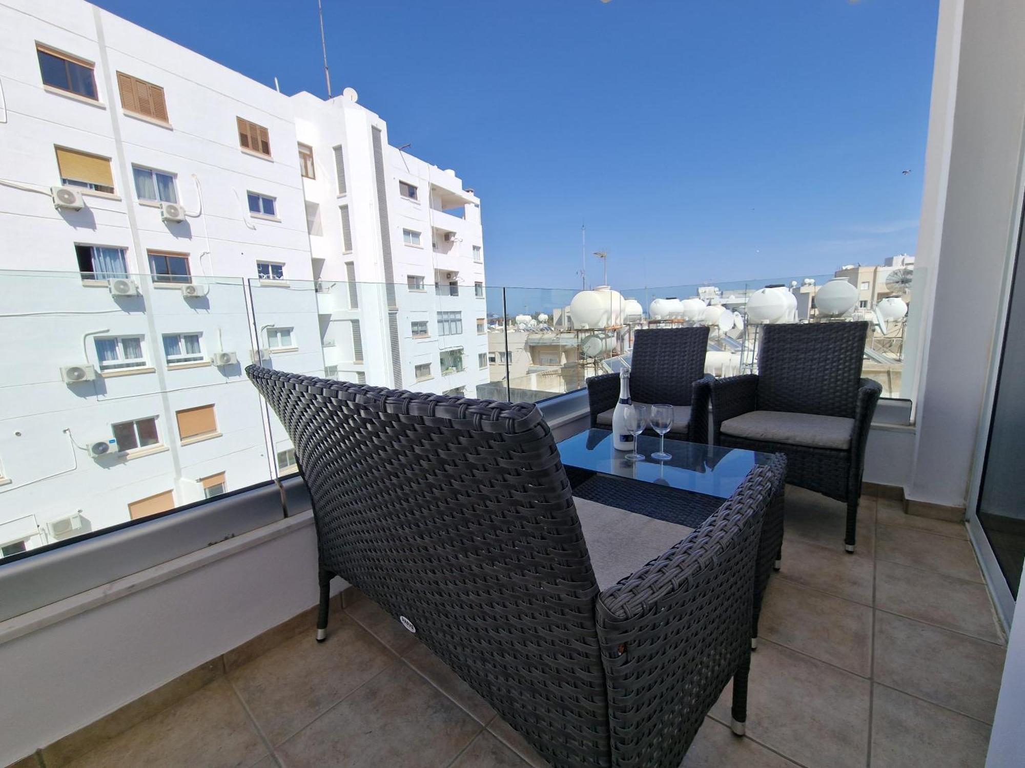 Tropical Paradise 200M From Finikoudes Beach Larnaca Ngoại thất bức ảnh