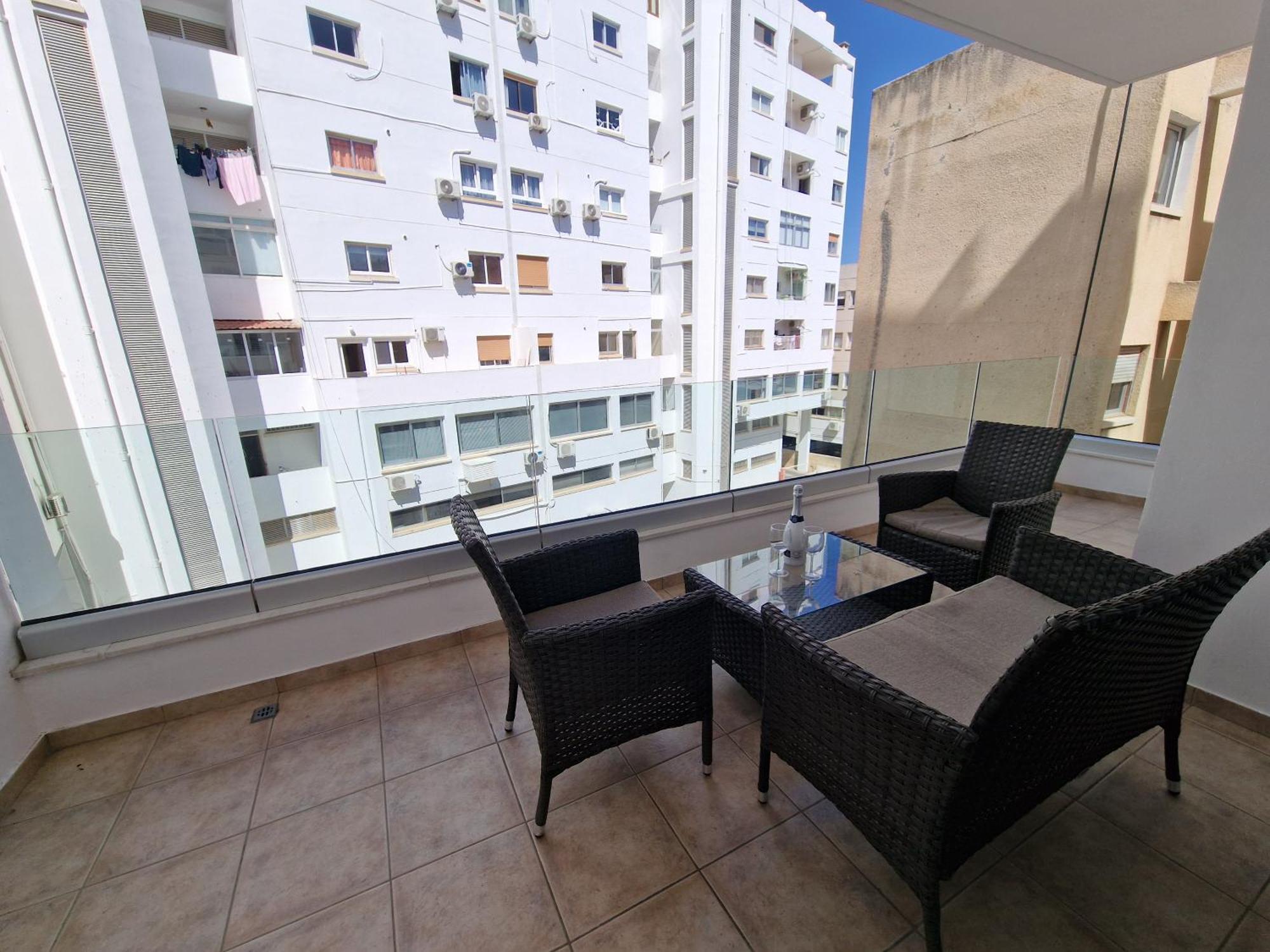 Tropical Paradise 200M From Finikoudes Beach Larnaca Ngoại thất bức ảnh